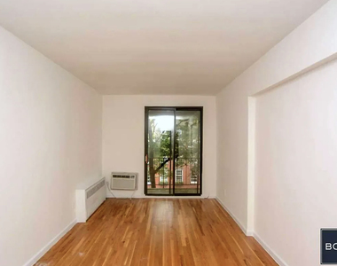 240 East 78th Street - Photo Thumbnail 5