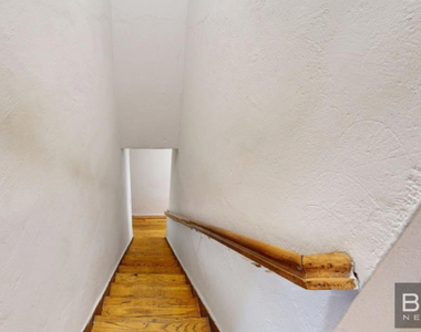 240 East 78th Street - Photo Thumbnail 7