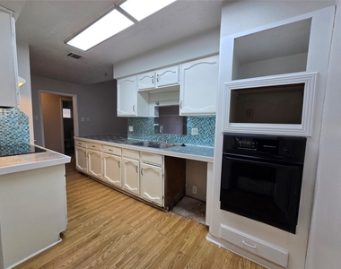 25510 Thistlewaite Lane - Photo Thumbnail 9