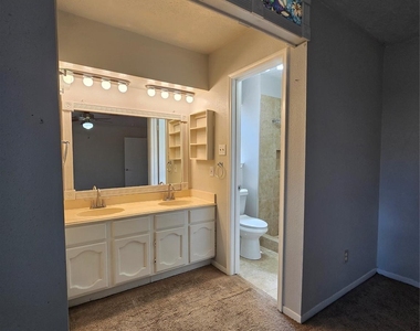 25510 Thistlewaite Lane - Photo Thumbnail 14