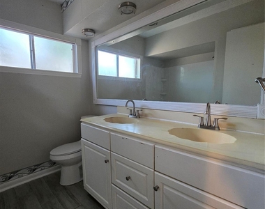 25510 Thistlewaite Lane - Photo Thumbnail 17