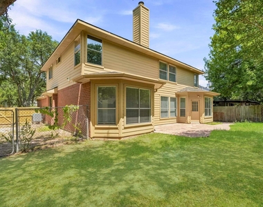 1925 Lori Court - Photo Thumbnail 27