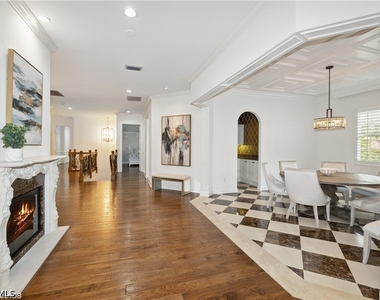 6501 Crown Colony Place - Photo Thumbnail 8