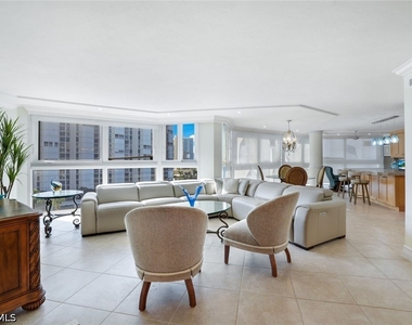 4041 Gulf Shore Boulevard N - Photo Thumbnail 5