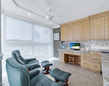 4041 Gulf Shore Boulevard N - Photo Thumbnail 9