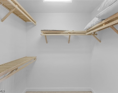 20240 Burnside Place - Photo Thumbnail 26