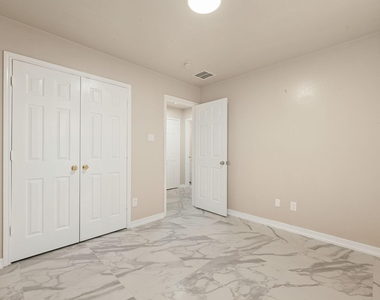 9230 Wolcott Park Lane - Photo Thumbnail 25