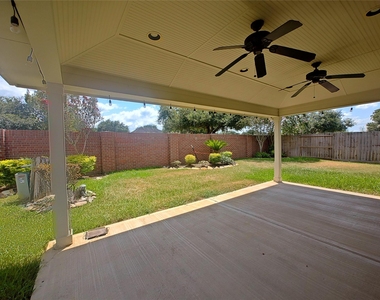 10918 Tattershall Lane - Photo Thumbnail 22