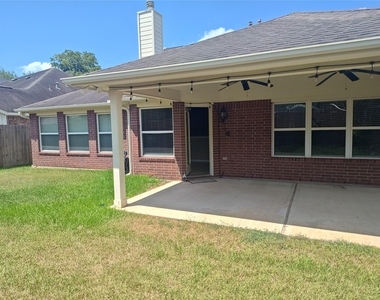 10918 Tattershall Lane - Photo Thumbnail 23