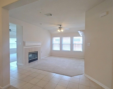10918 Tattershall Lane - Photo Thumbnail 7