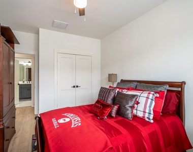 6405 Highland Pine Lane - Photo Thumbnail 34