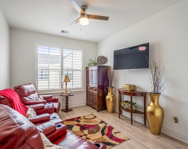 6405 Highland Pine Lane - Photo Thumbnail 29