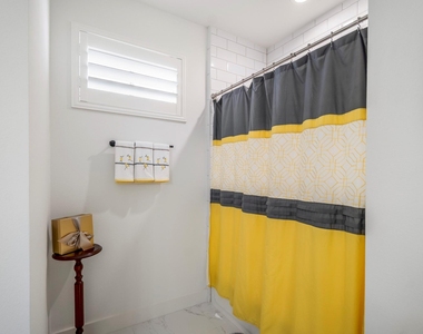 6405 Highland Pine Lane - Photo Thumbnail 32