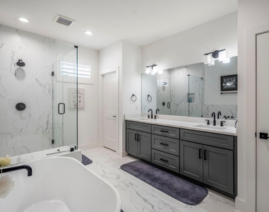6405 Highland Pine Lane - Photo Thumbnail 23