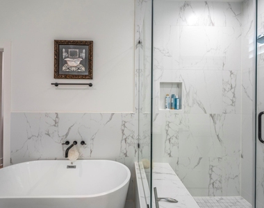 6405 Highland Pine Lane - Photo Thumbnail 27