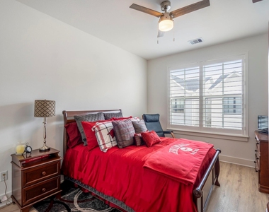 6405 Highland Pine Lane - Photo Thumbnail 33