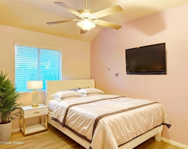 17507 N Riata Lake Drive - Photo Thumbnail 9