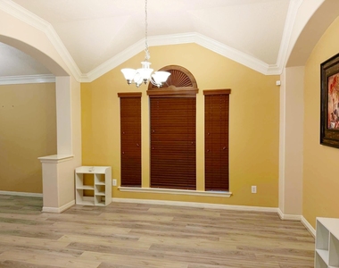 17507 N Riata Lake Drive - Photo Thumbnail 6