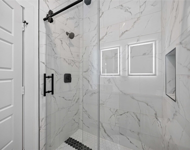 8208 Sterlingshire Street - Photo Thumbnail 6