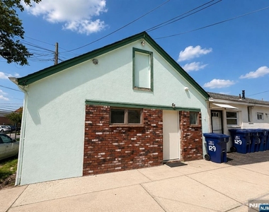 131 Hudson - Photo Thumbnail 5