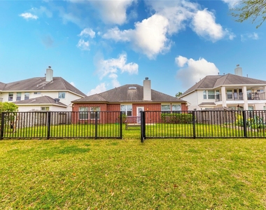 2201 Signal Hill Drive - Photo Thumbnail 34