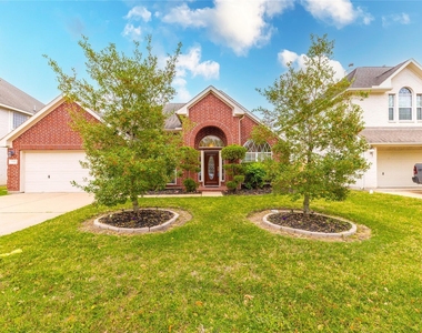 2201 Signal Hill Drive - Photo Thumbnail 3