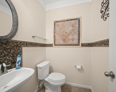 3211 London Lane - Photo Thumbnail 11