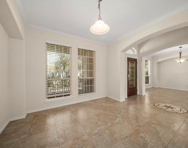 3211 London Lane - Photo Thumbnail 14