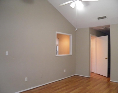 9901 Sharpcrest Street - Photo Thumbnail 5
