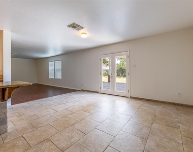 19827 Rustic Lake  Ln Lane - Photo Thumbnail 13