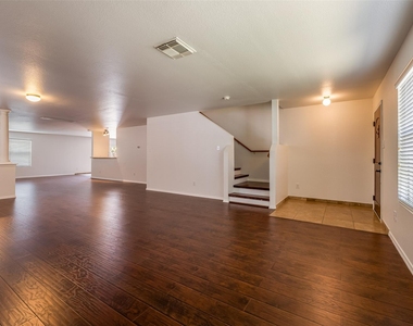 19827 Rustic Lake  Ln Lane - Photo Thumbnail 9