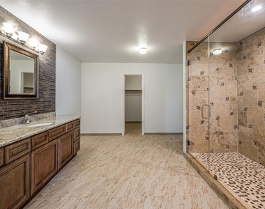 19827 Rustic Lake  Ln Lane - Photo Thumbnail 17