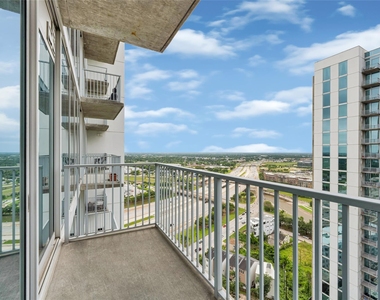 5925 Almeda Road - Photo Thumbnail 14