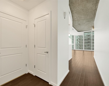 5925 Almeda Road - Photo Thumbnail 6