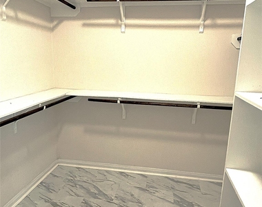 96 Jessica Drive - Photo Thumbnail 15