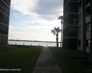 250 S Sykes Creek Parkway - Photo Thumbnail 4