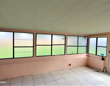 312 Brescia Street Ne - Photo Thumbnail 26