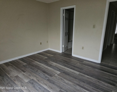 1515 Huntington Lane - Photo Thumbnail 6