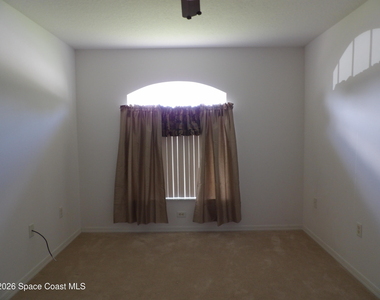 483 Entrada Street Se - Photo Thumbnail 16