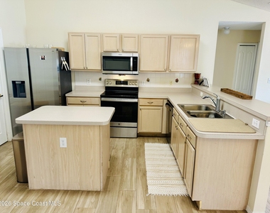 1143 Egret Lake Way - Photo Thumbnail 11