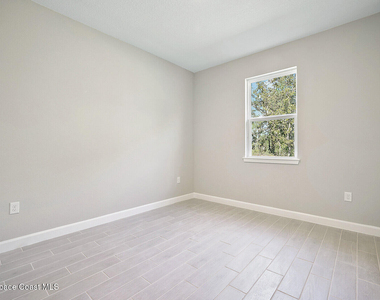 1271 Monument Avenue Se - Photo Thumbnail 15