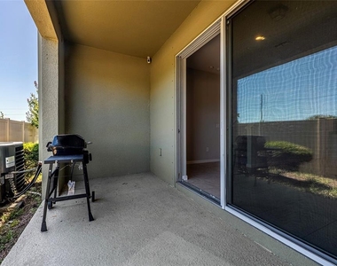 3084 Inlet Breeze Way - Photo Thumbnail 9