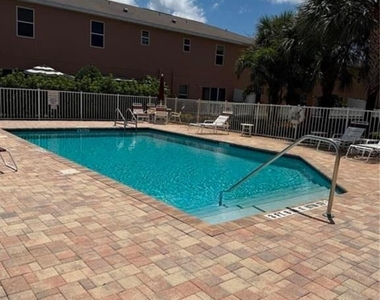 1737 Sommarie Way - Photo Thumbnail 23