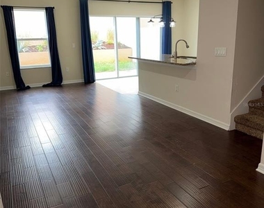 1737 Sommarie Way - Photo Thumbnail 2