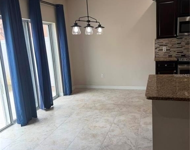 1737 Sommarie Way - Photo Thumbnail 5