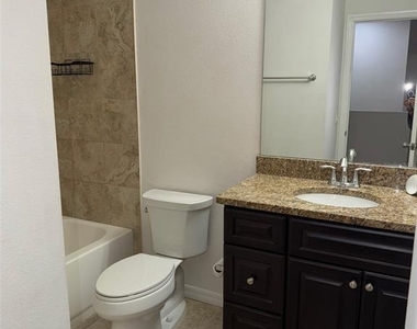 1737 Sommarie Way - Photo Thumbnail 17