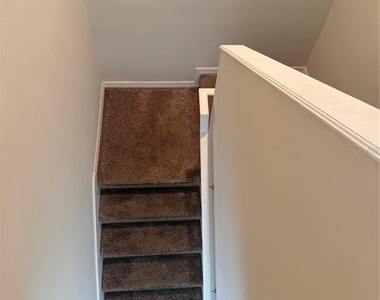 1737 Sommarie Way - Photo Thumbnail 15