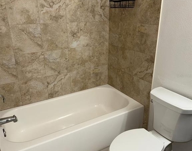 1737 Sommarie Way - Photo Thumbnail 18