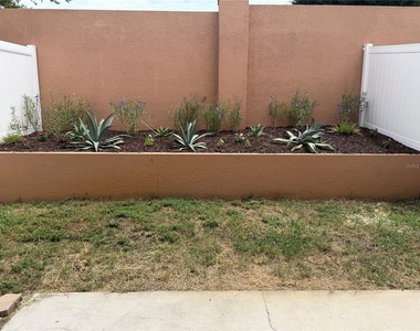 1737 Sommarie Way - Photo Thumbnail 30