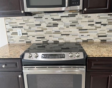 1737 Sommarie Way - Photo Thumbnail 6